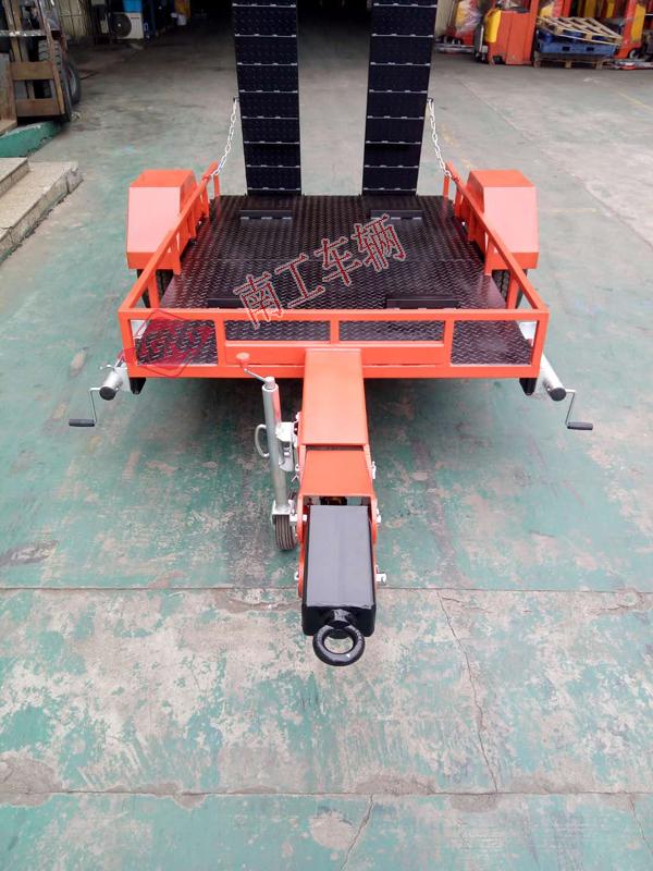 1.3吨机器人用ATV平板工具小拖车