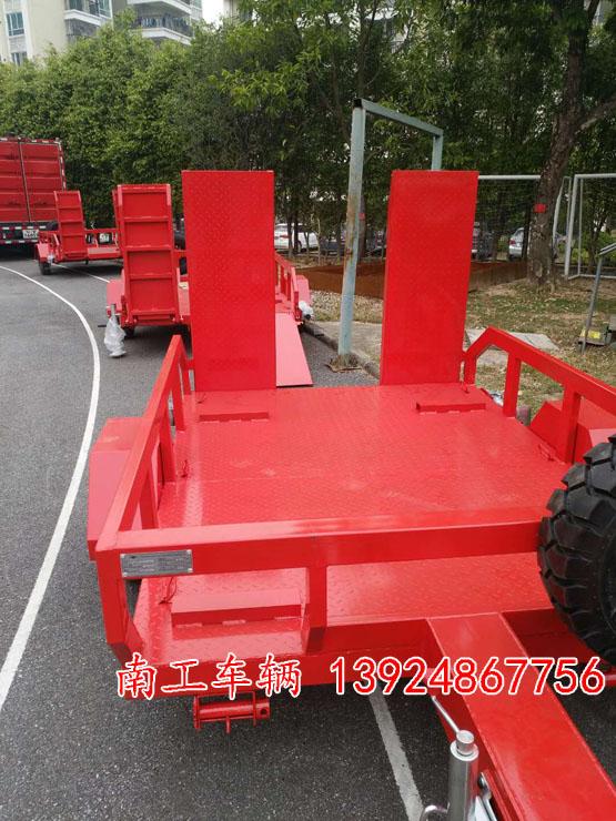 非标订制2.1吨履带消防车工具拖车