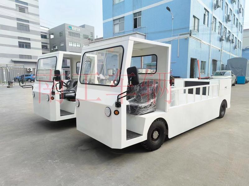 2吨座驾式纯电动安博app(中国)官方网站 电动工具拖车