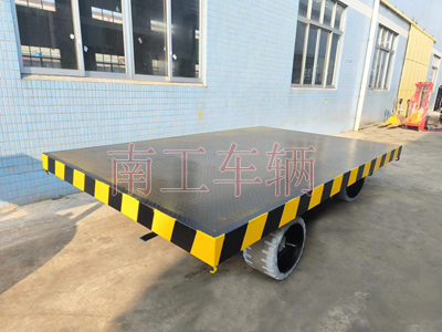 30吨重型安博app(中国)官方网站 环保实心轮胎2I.jpg